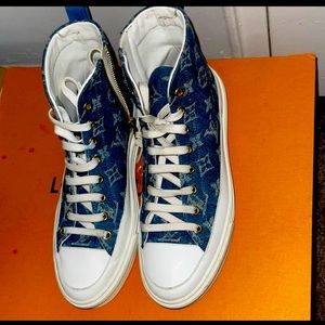 Only worn 2-3 times good condition